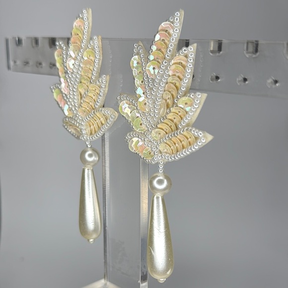 Gold Art Deco Leaf Earrings with Pearl Drops - Picture 2 of 4